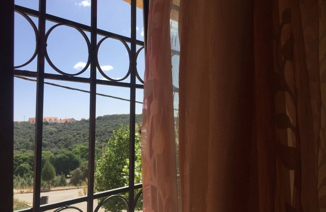 Vitel beautifull and quite Flat with a breath taking view of the forest