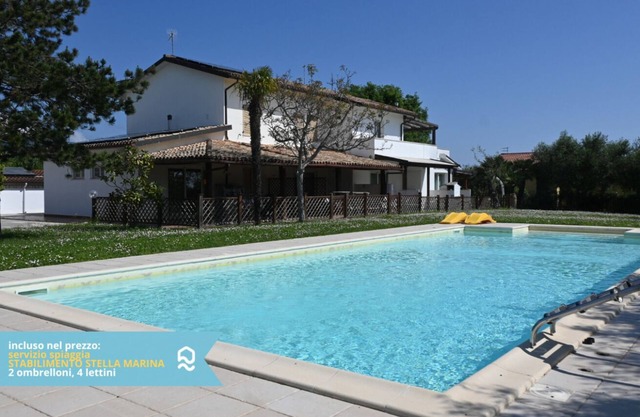 VIVA2 - Numana, four-room apartment in villa with swimming pool