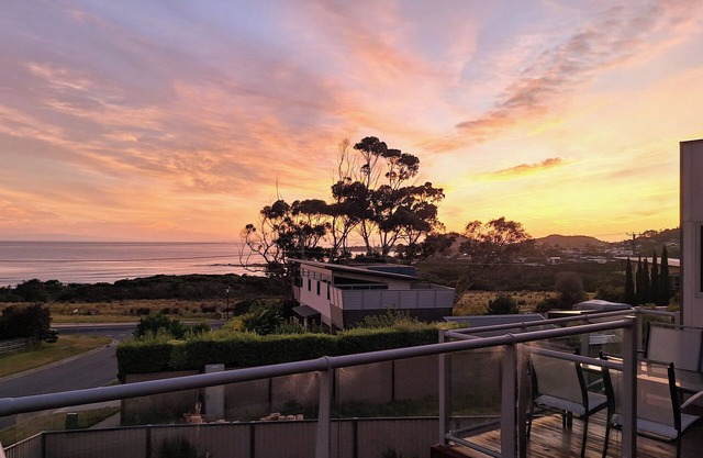 Vivid Air beach house