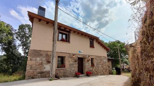 Vivienda de Uso Turístico Los Castaños