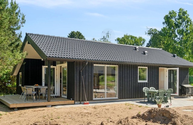 "Vojdan" - 600m from the sea by Interhome