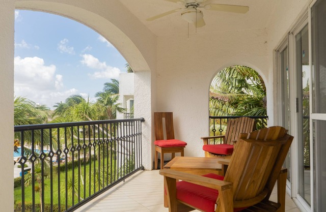 Voted Cancun Best Beach Condo For Families & Friends