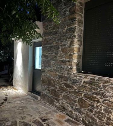 Vounios house