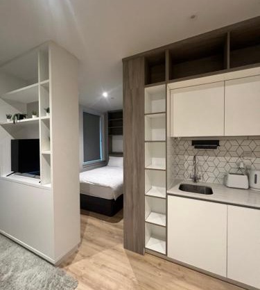 Voyager Haus Apartments, EV Charging Stations, London Heathrow Airport, LHR, Terminal 4, RE-Energise & GO
