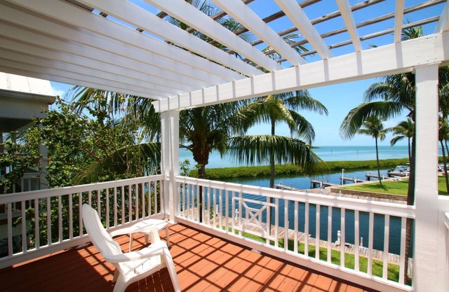 VR88 Indigo Reef #8 | 4 Bed, 2.5 Bath