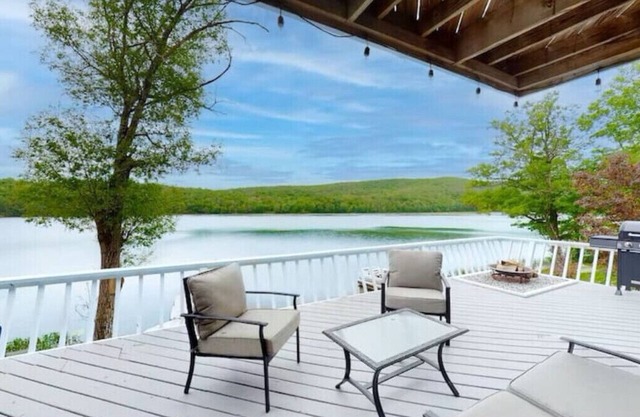 Vt Lake Retreat -Spacious 4BR Home with Private Dock, Game Room & Outdoor Living