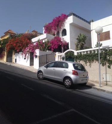 VV Las Buganvillas MASPALOMAS - Cocina y habitaciones con baños privados