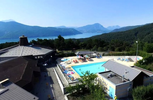 VVF Lac de Serre-Ponçon * - Apartment "Dual bed" 2 rooms 5 people
