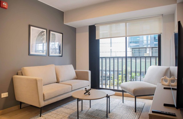 w*| Elegant 2BR w/Great Balcony in Miraflores