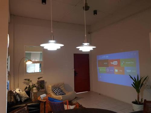 W House Family & Group-Friendly Spacious Cozy Loft, Minburi - 15mins to BKK Airport