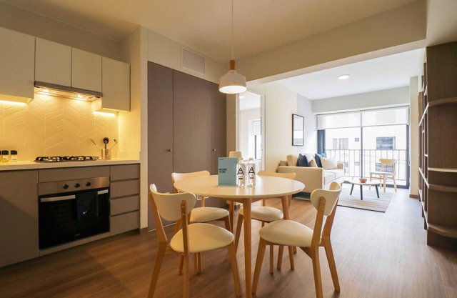 w* | Illustrious 1BR w/Balcony in Miraflores