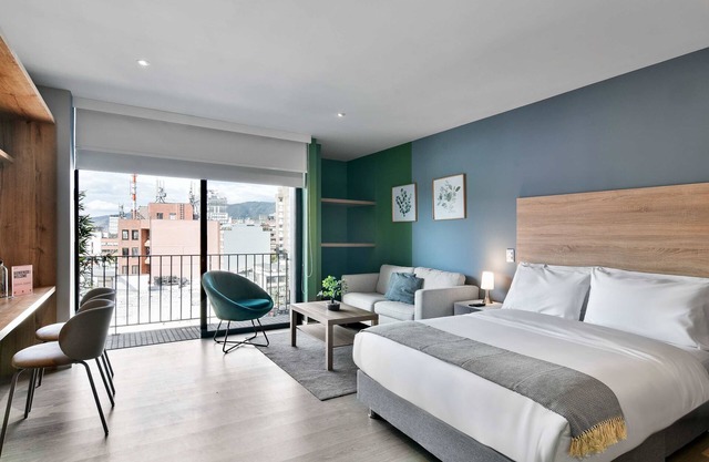 w* | Radiant Loft w/Balcony in El Nogal