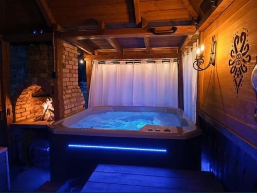 W sercu Małych Pienin - domek z jacuzzi
