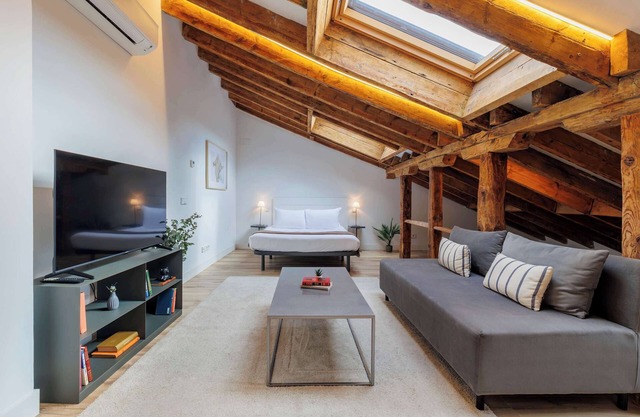 w* | Splendid Loft at Palacio Real
