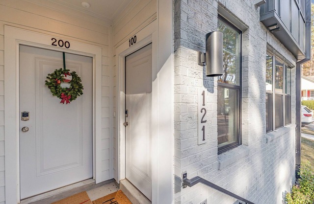 WaFo | Downtown | Walkable | Townhome
