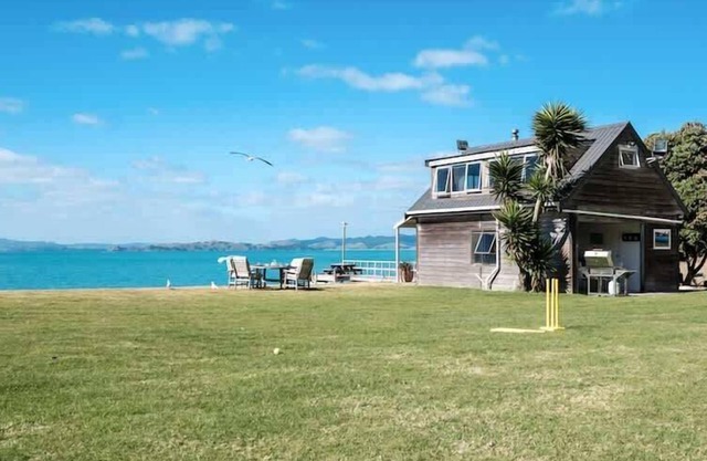 Waiheke Waters Edge | Stay Waiheke