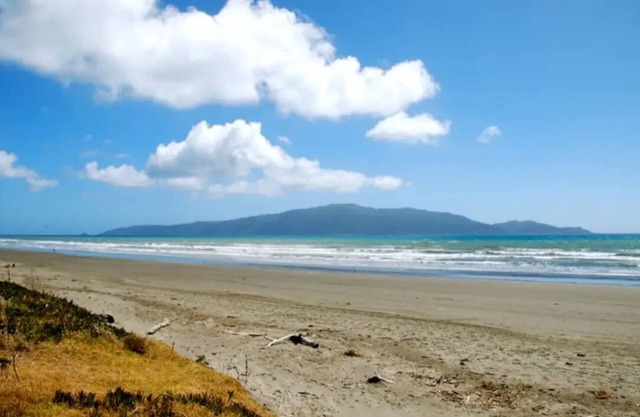 Waikanae Central beach house.