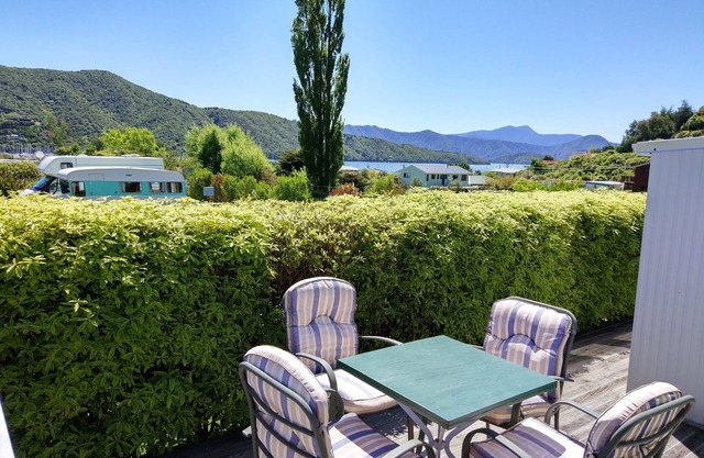 Waikawa Bay Holiday Park