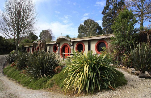 Waitomo Woodlyn Park Hobbit Guest House