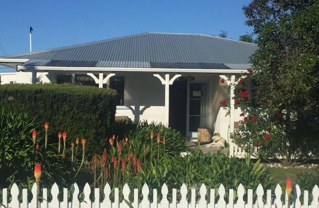 Wakatu (wait a while) Cottage *100% refund for late cancellations