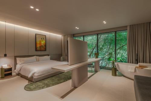 Wake BioHotel
