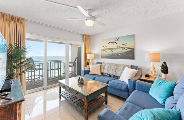 Wake Up to Waves: Penthouse Condo w/Direct Ocean Views & Heated Pool 🌊