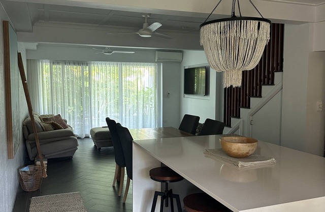 Wala Villa Noosaville Modern, spacious 2 bed/2 bath townhouse pool+tennis court