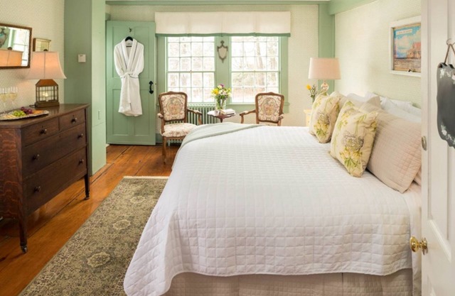 Waldo Emerson Inn