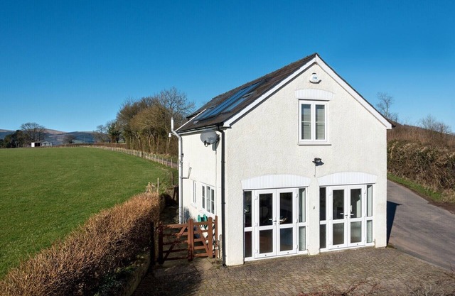 Walk, cycle, explore or just watch views of the Brecon Beacons at Glanpant Bach
