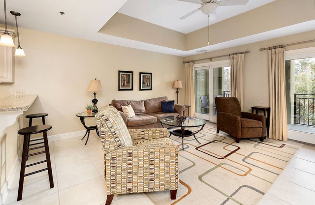 Walk or Bike to Pier and Village from Salt Air Villas! Community Pool and Private Balcony