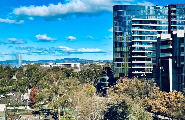 Walk to ANU - Exclusive apartment with secure parking, gym, pool and sauna.