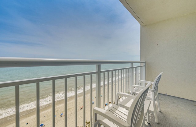 Walk to Beach: North Myrtle Beach Resort Apt!