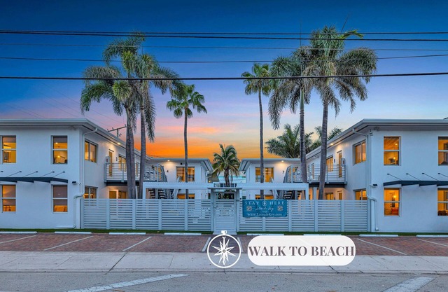 Walk to Beach/8 Suites - Private Entrances/Hot Tubs/ Birch Key | HOMES