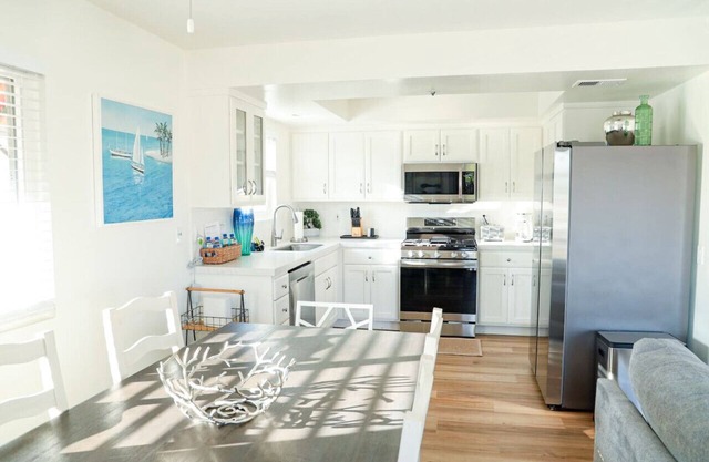 Walk to Beach! Entire SC Triplex
