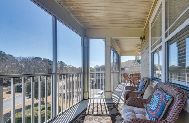 Walk to Crow Creek Golf Club: Condo w/Pool!