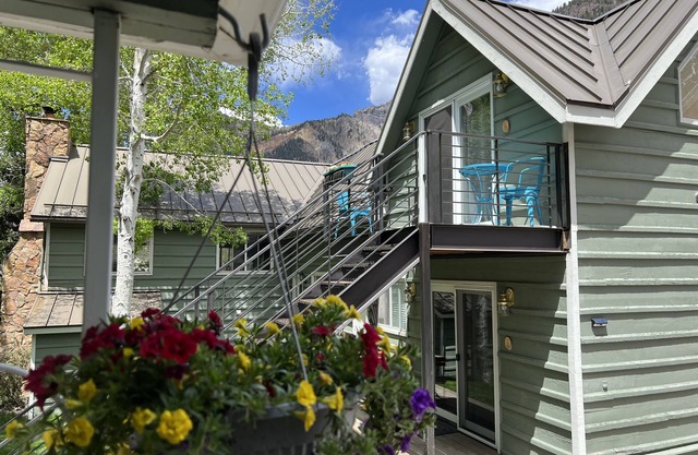 Walk to Everything in Ouray, ideal location! Air conditioner!