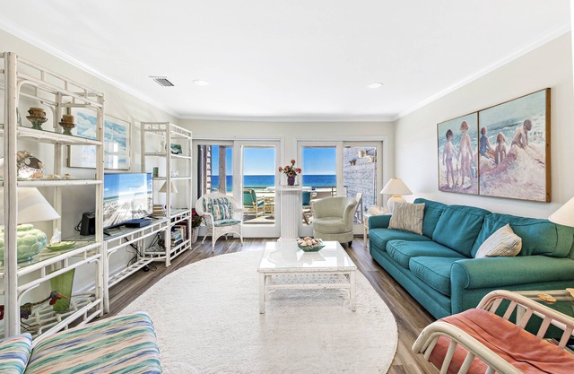 Walk to FloraBama | 2 Pools | 2 Boat Docks w/Slips | My Beach Getaways