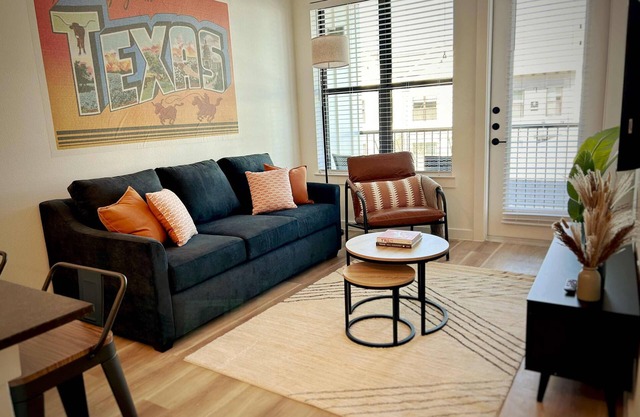 Walk to Gruene Hall + Resort Amenities