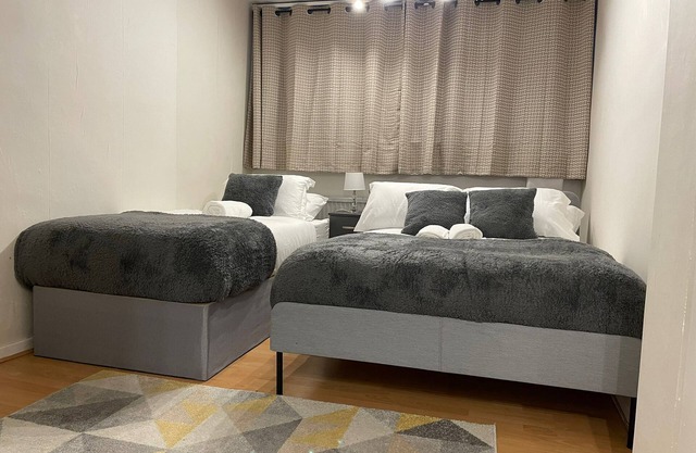 Walk to Lcy Airport/Excel/Dlr 1Br Flat