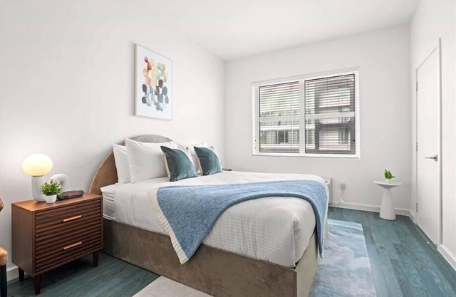 Walk to Lummus Park, Studio nr Miami Airport & 17th Str & Lenox Ave