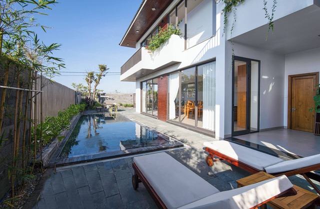 Walkable Beach/10min to the Old Town/Private Pool