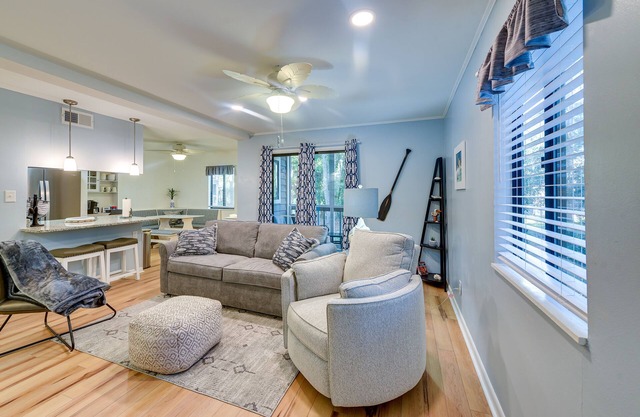 Walkable Calabash Condo w/Pool Access!