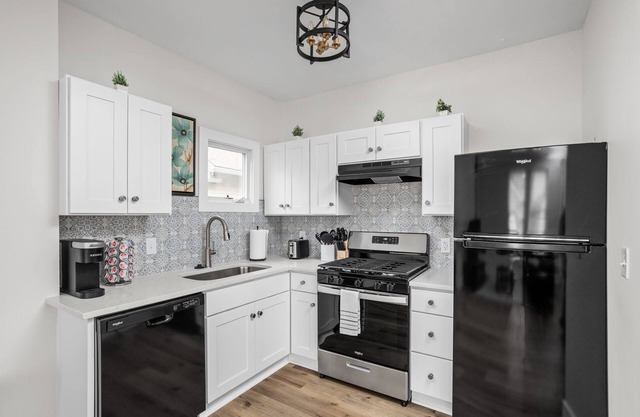 Walkable Indy Stay by Stadiums, Mass Ave & More