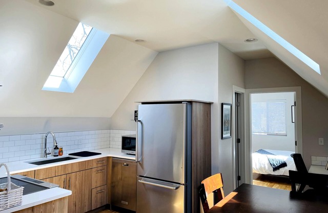 Walkable RiNo/Downtown - Modern Private Carriage House