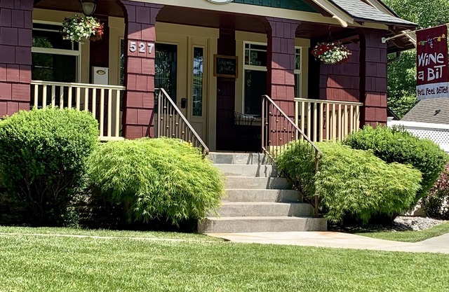 Walking distance to downtown Walla Walla - Fat Duck Inn