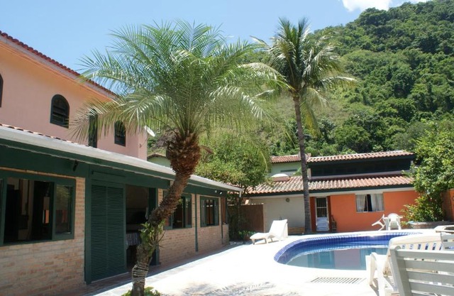 WALL BEACH HOUSE