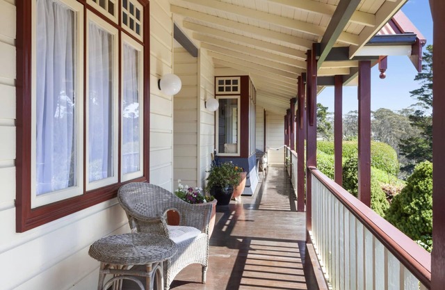 Walling Room Experience the grandeur of an earlier time at Leura’s Bethany Manor