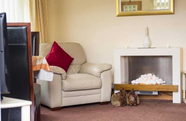 Walnut Cottage - The Chestnuts Holiday Cottages