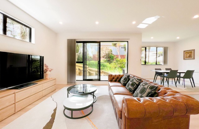Wanna Live In The Brand New House? Check This Out!
