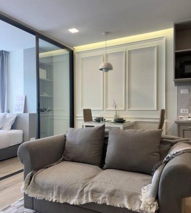 Warm and classic modern room